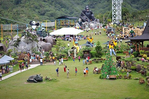 Campuestohan Highland Resort in Bacolod City Zipline